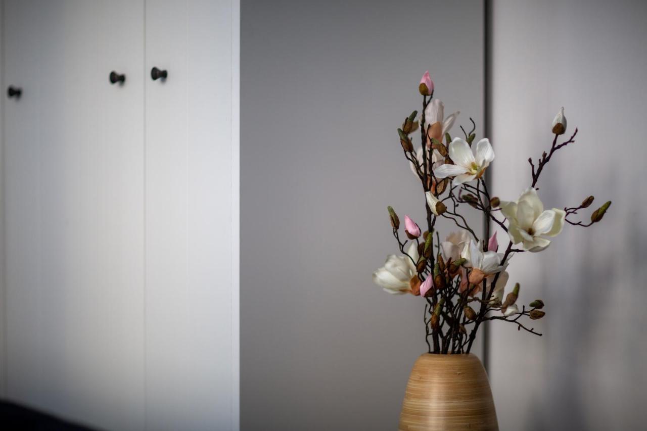 Lh Gallery Apartments Budapest Bagian luar foto