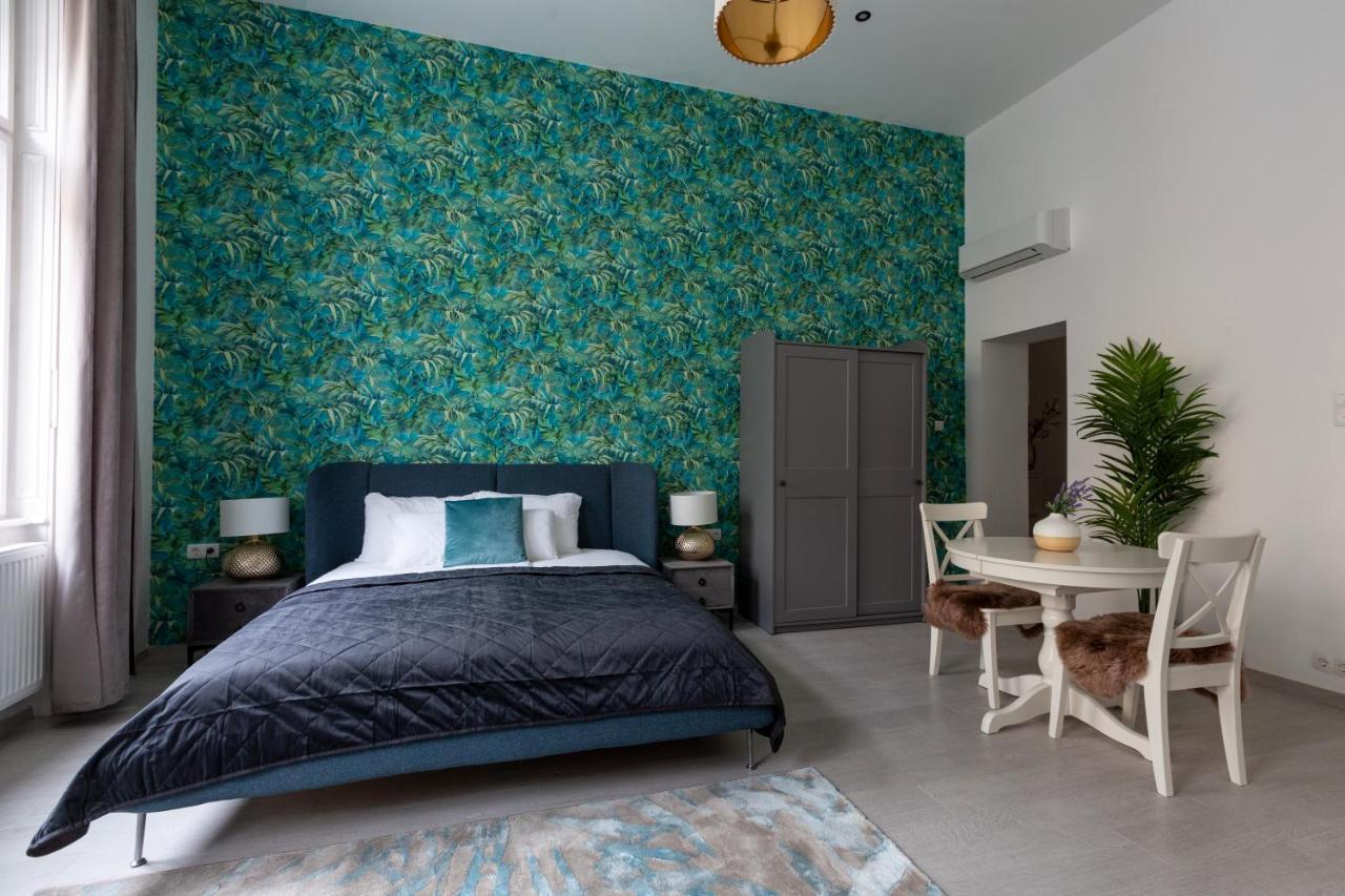 Lh Gallery Apartments Budapest Bagian luar foto