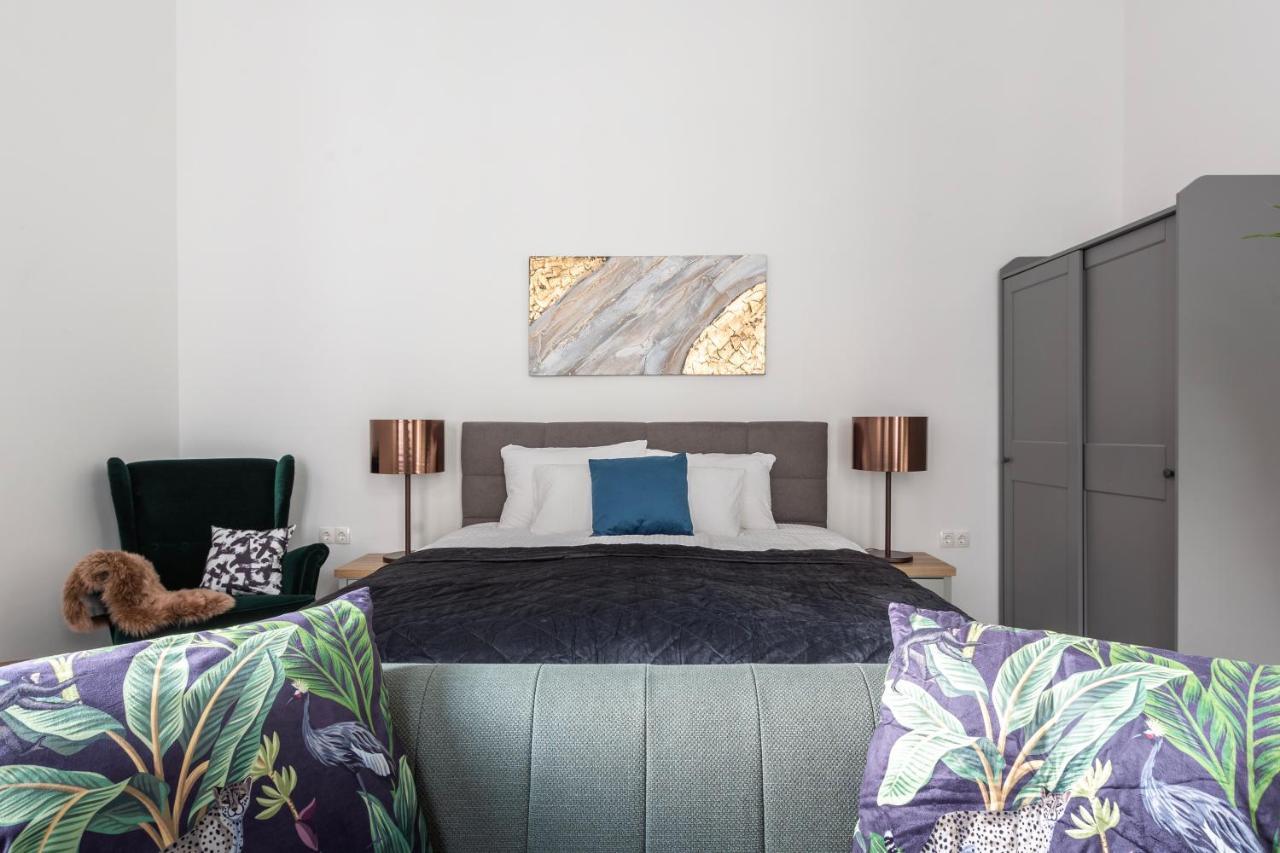 Lh Gallery Apartments Budapest Bagian luar foto